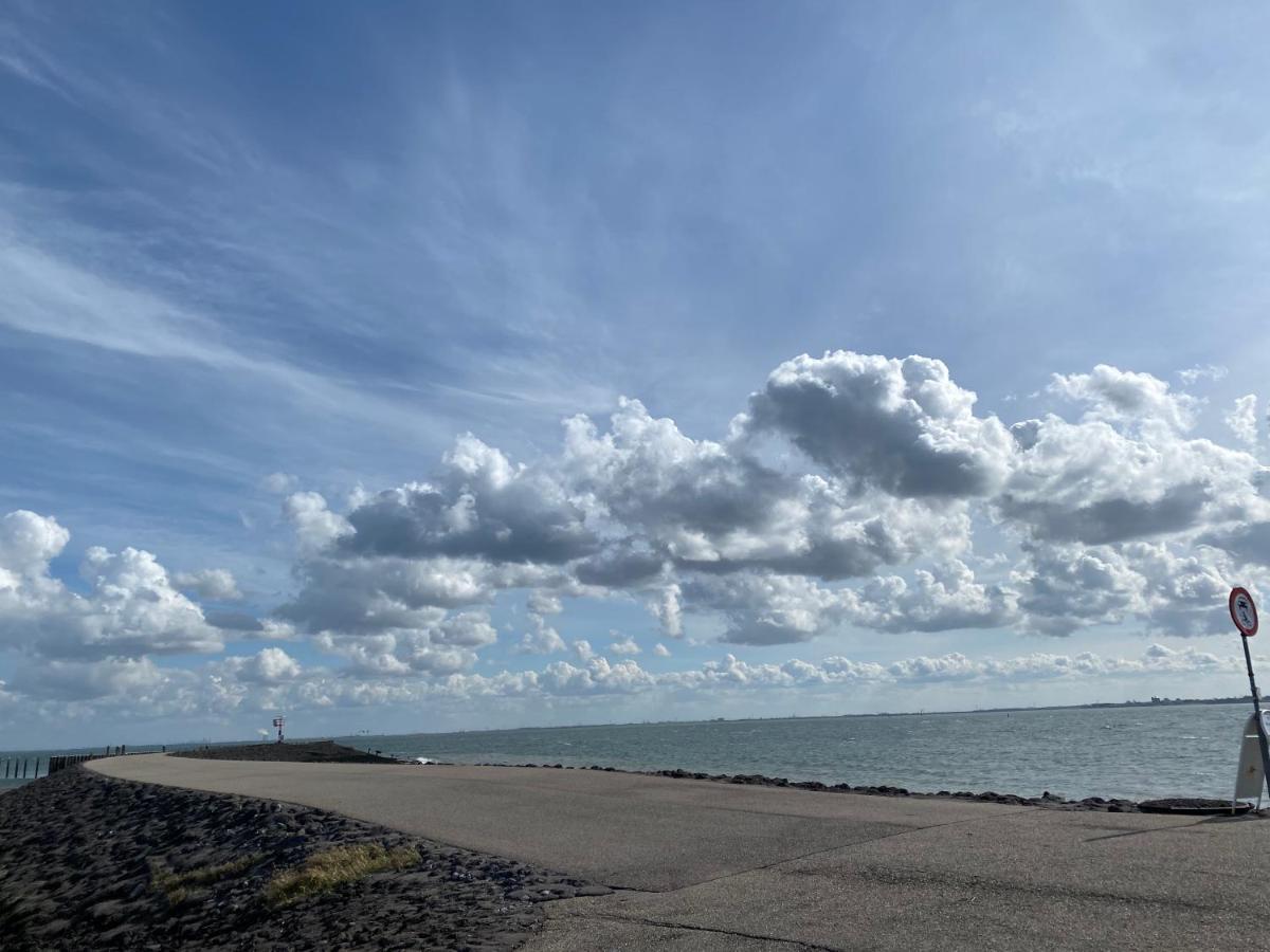 Bungalow Scheldezicht In Zeeland Dicht Bij Zee Scherpenisse Exterior foto