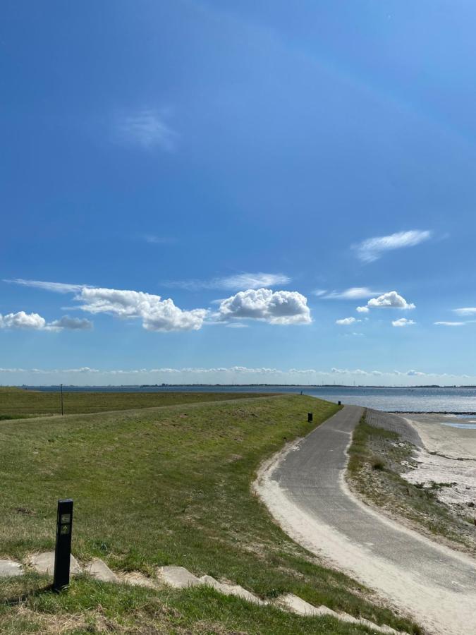 Bungalow Scheldezicht In Zeeland Dicht Bij Zee Scherpenisse Exterior foto
