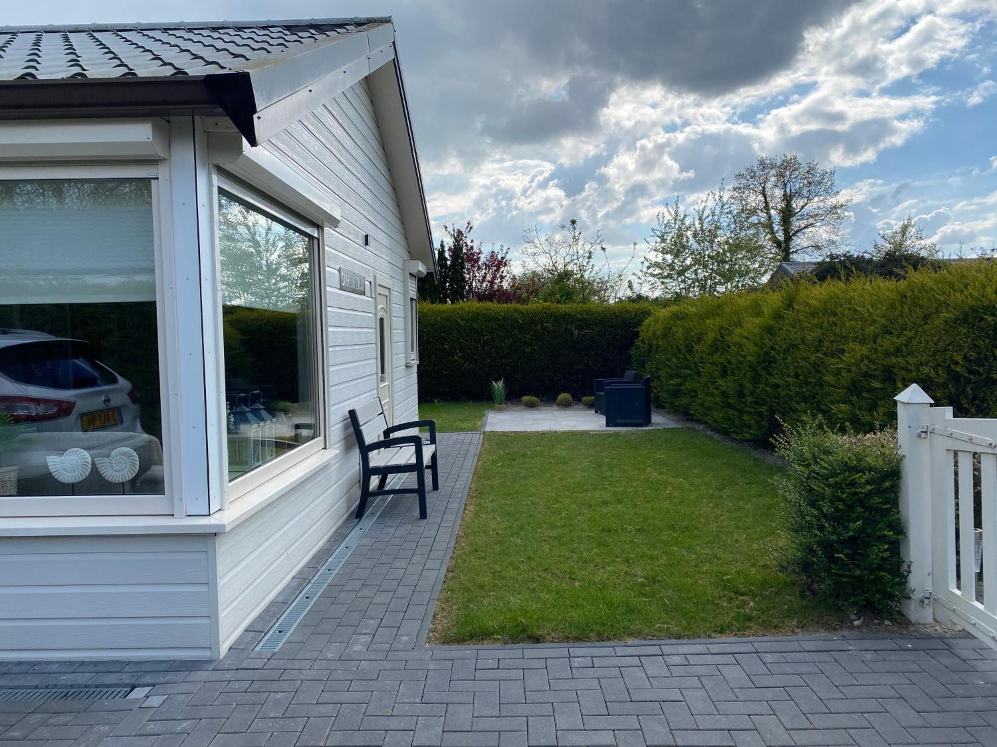Bungalow Scheldezicht In Zeeland Dicht Bij Zee Scherpenisse Exterior foto
